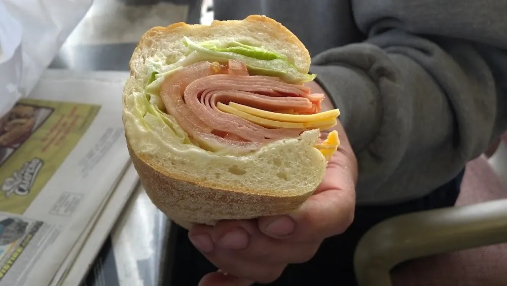 Boar's Head Bologna and Cheese